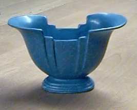 Rumrill Blue Stipple Vase